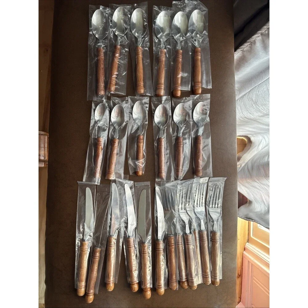 MCM Lifetime Cutlery Colonial Style Black Pine Handle Flatware New 24 Pieces Set